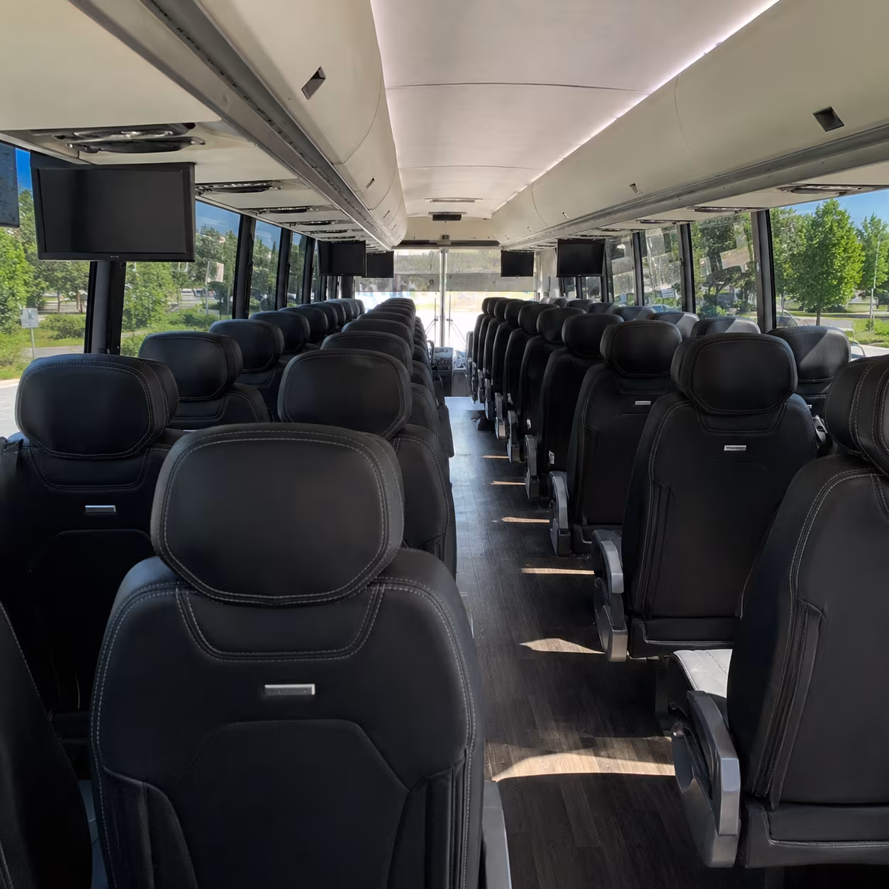 easily book transportation for your next airport transfer 2