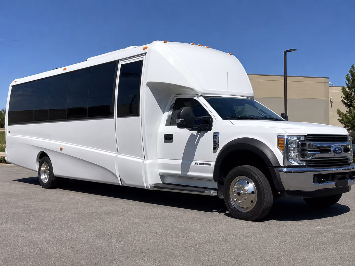 easily book transportation for your next airport transfer 5