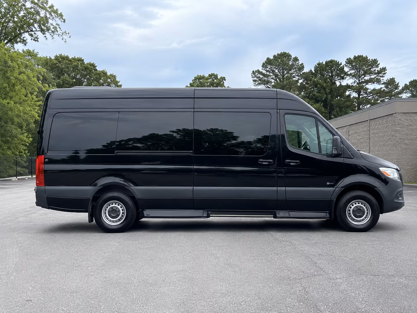 easily book transportation for your next corporate event 3