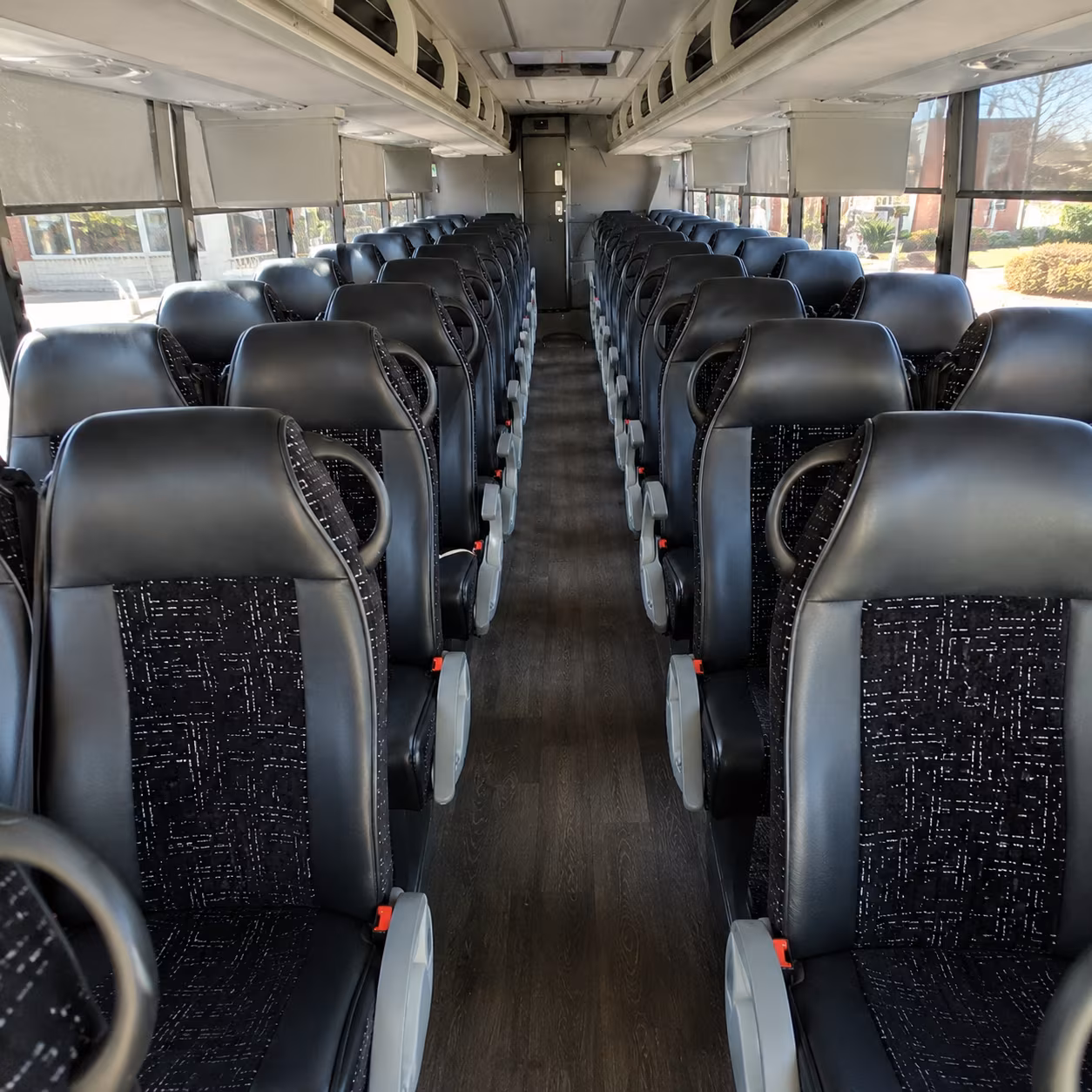 easily book transportation for your next prom 4