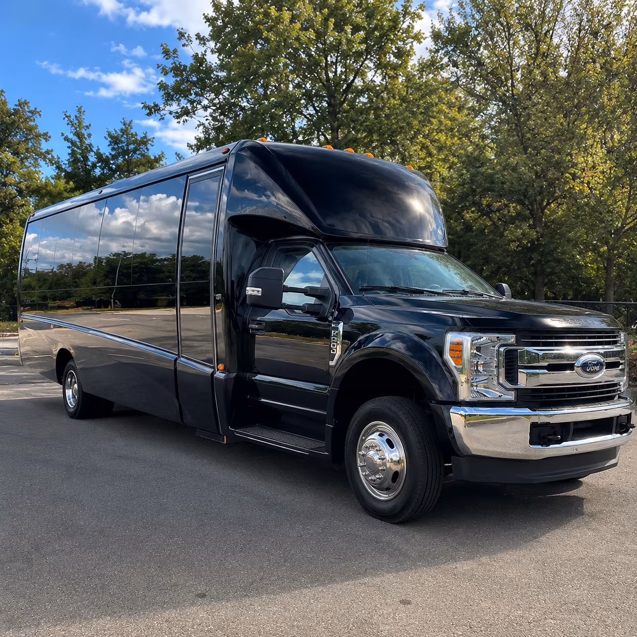 minibuses for breakout sessions and off site convention events in shreveport