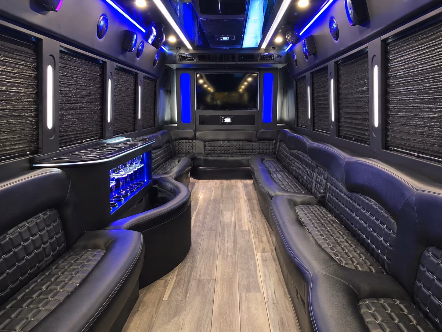 party bus rentals for shreveport proms that keep the night moving