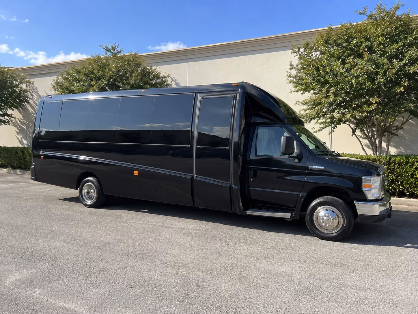 party buses for bachelorette wine tours around shreveport
