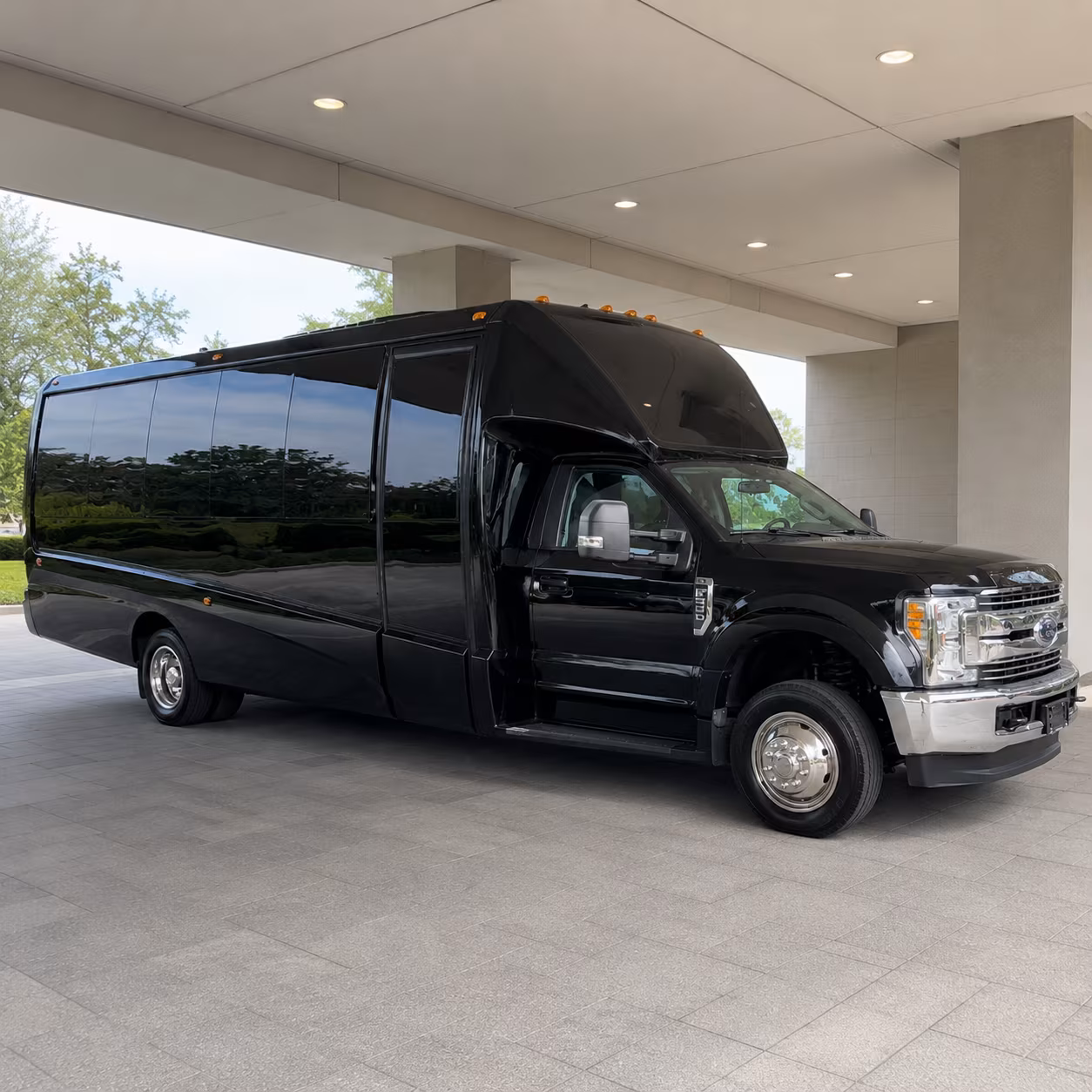 party buses for shreveport bridal party transportation on the wedding day