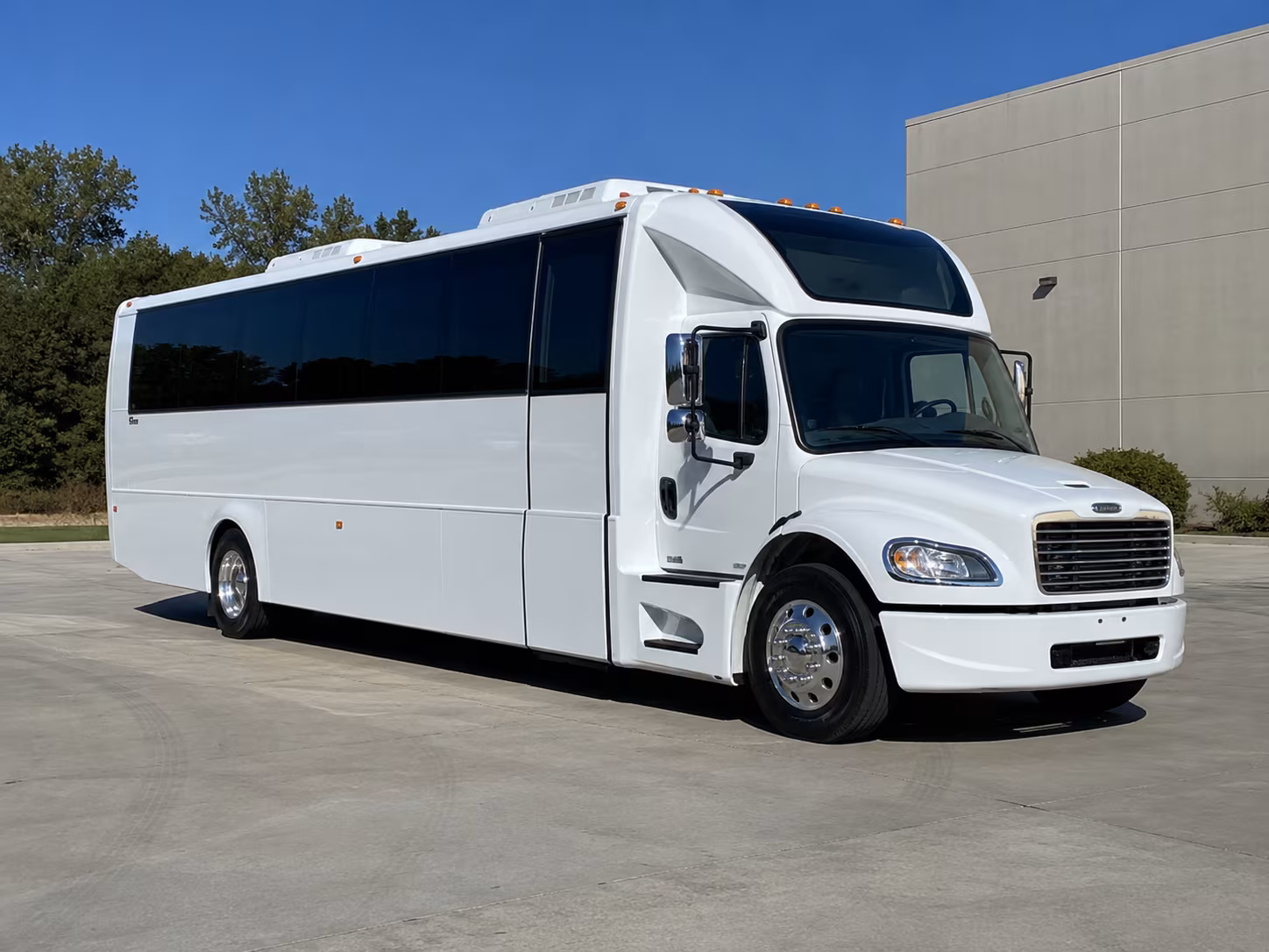 shreveport 28 passenger party bus