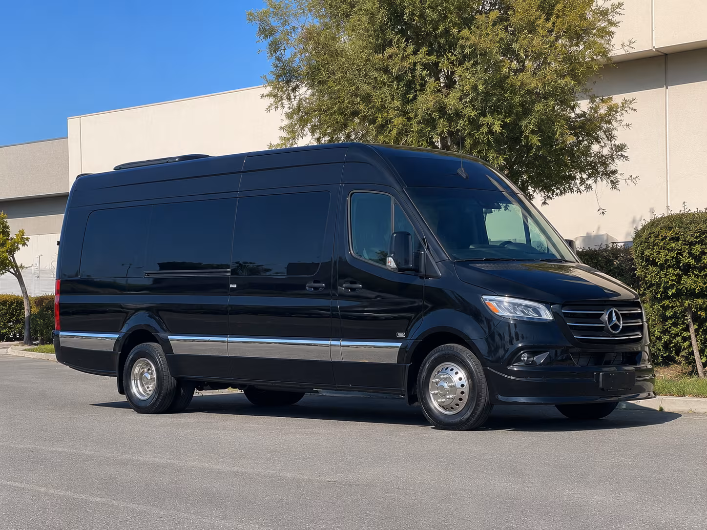 sprinter van and small bus rentals for shreveport prom couples and small groups